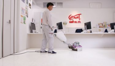 清掃員ページ 定期清掃 - 株式会社エイト