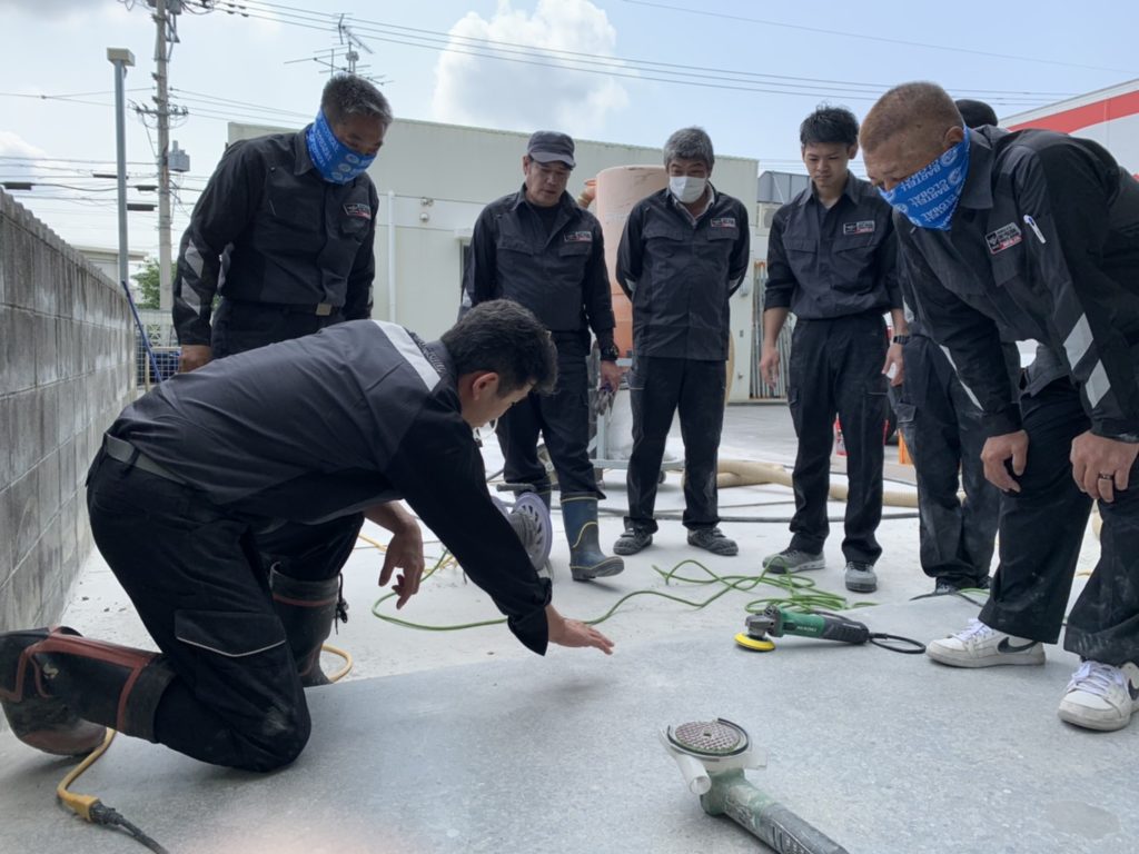 コンクリート研磨事業 - 株式会社エイト