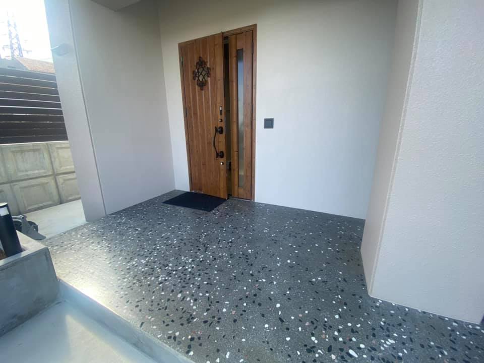 コンクリート研磨事業 - 株式会社エイト